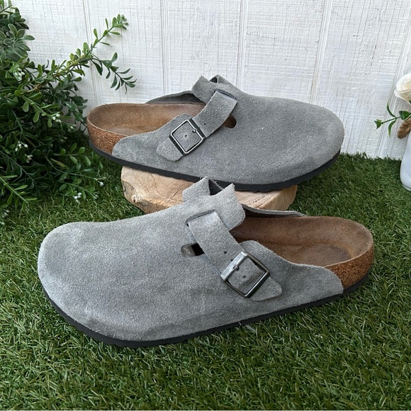 Birkenstock BOSTON Suede Leather in BASALT GRAY
$165 size Uk 45 US 12 preowned main image 5